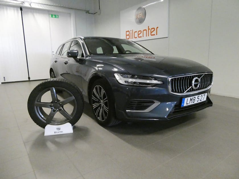 Bild 1 av Volvo V60 Recharge T6 AWD*RÄNTA 3,99%*VOC-Kamera-LR-Drag-Navi-SoV