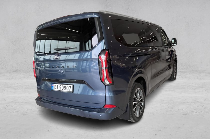 Bilde 5 av Ford E-Tourneo Custom 340 8- seter L2/286hk/Titanium X/360/AGR førerseter/Krok