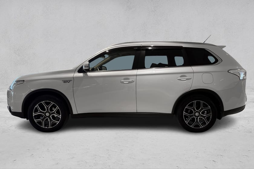 Bilde 2 av Mitsubishi Outlander PHEV 2L | AWD | Hengerfeste | Servicehistorikk |