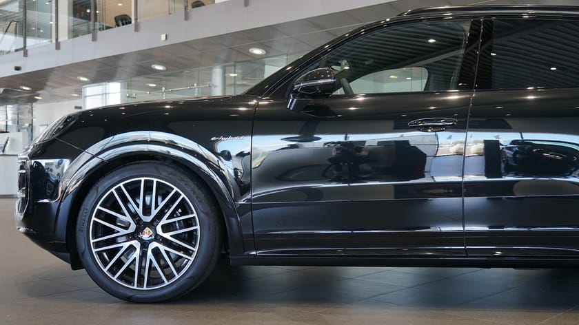 Bild 3 av Porsche Cayenne S E-Hybrid 