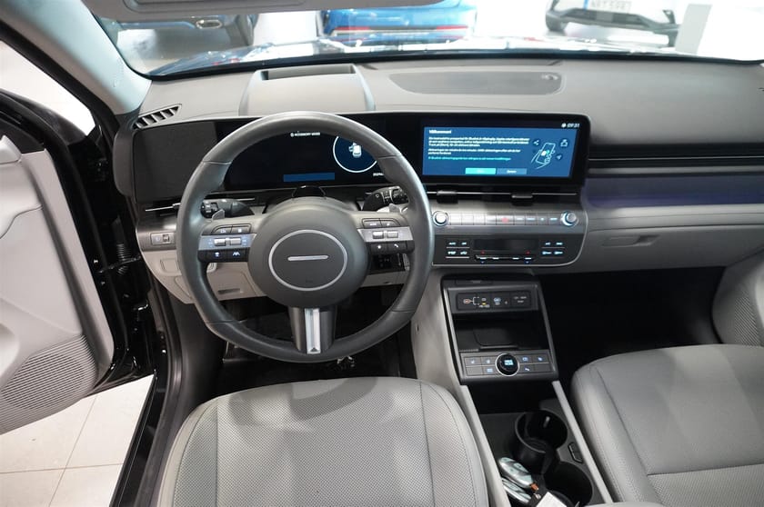Bild 2 av Hyundai Kona Electric Long Range EV 65 kWh Advanced Backkamera Adaptiv Farthållare