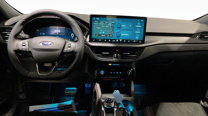 Bild 4 av Ford Kuga Plug-In Hybrid ST-Line X 2.5 Black Edt pHev 69km 2,1T Dragvikt Demo