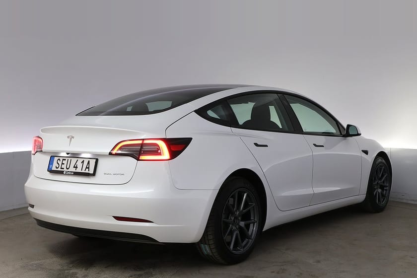 Bild 5 av Tesla Model 3 Long Range AWD Refresh Autopilot Pano