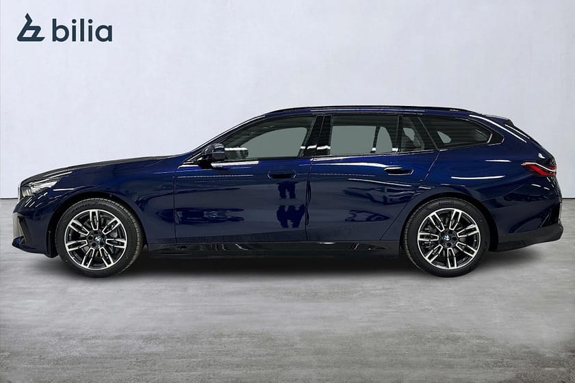 Bild 3 av BMW i5 xDrive40 Touring xDrive 40 M-Sport | DEMOBIL | Drag | H&K
