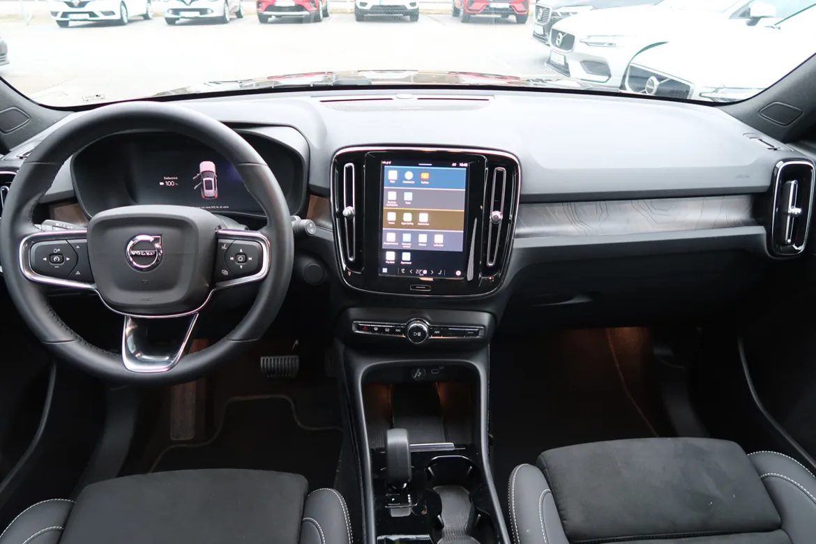 Volvo EX40 Twin Motor Performance