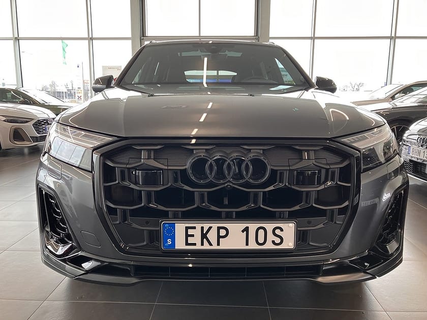 Bild 2 av Audi Q7 60 TFSI e quattro TFSIe 490hk S-Line Selection Black Carbon