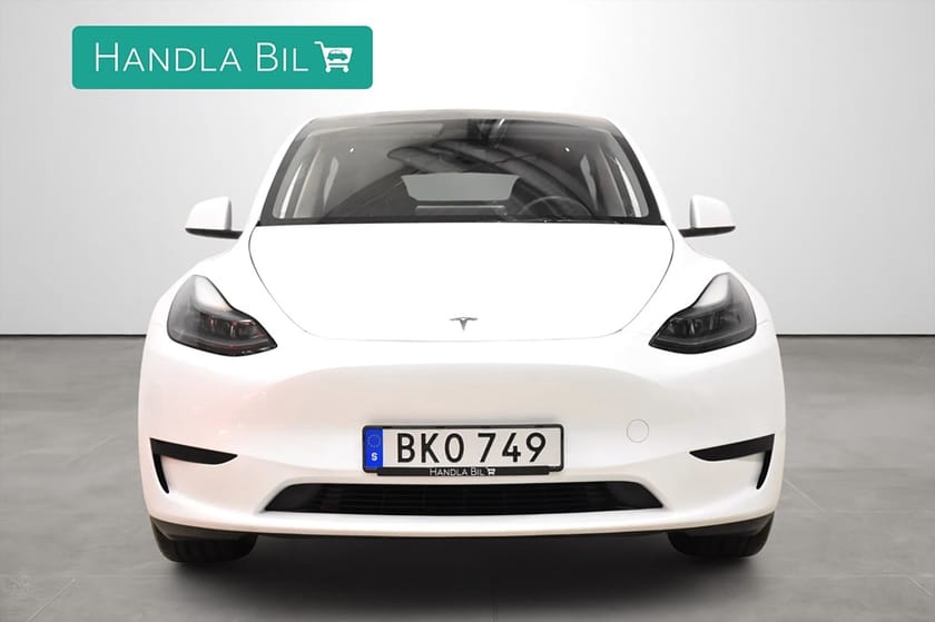 Bild 3 av Tesla Model Y Standard Range RWD Autopilot Drag Moms 299hk