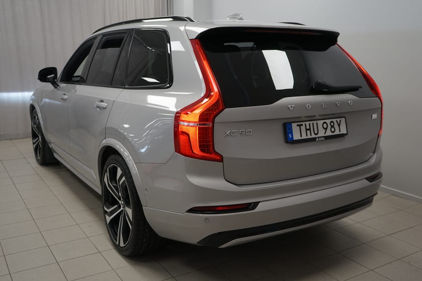 Bild 2 av Volvo XC90 7 Säten Recharge T8 II Ultimate Dark Edt. | Drag | Aktiv Chassi Luftfjädring |