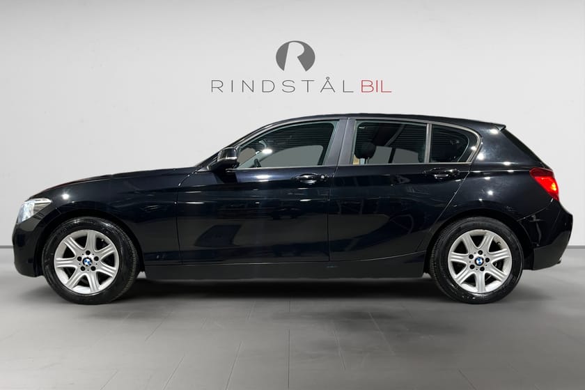 Bild 4 av BMW 118d xDrive 143 HK LIGHT DRAG PDC 0.41L/MIL 14200MIL 16"