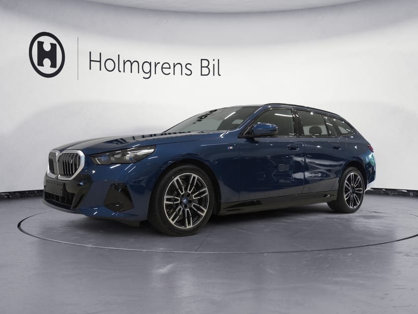 Bild 1 av BMW i5 eDrive40 Touring M Sport Business Launch Ed Innovation Drag