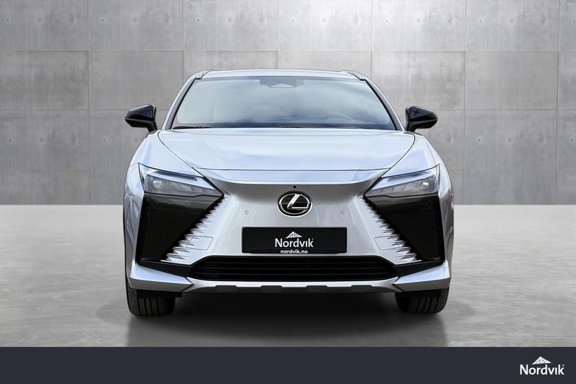 Bilde 2 av Lexus RZ 450e Luxury / Firehjulstrekk / Innbyttekampanje