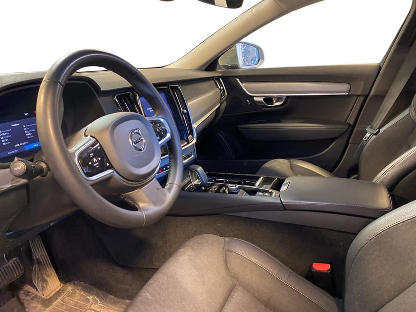 Bild 2 av Volvo V90 Recharge T6 Core Edition