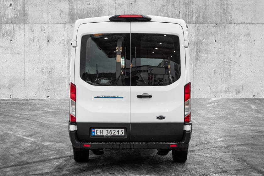 Bilde 5 av Ford E-Transit 390 Crew Van Elektrisk 6-seter / Adaptiv Cruise / 360 kamera /
