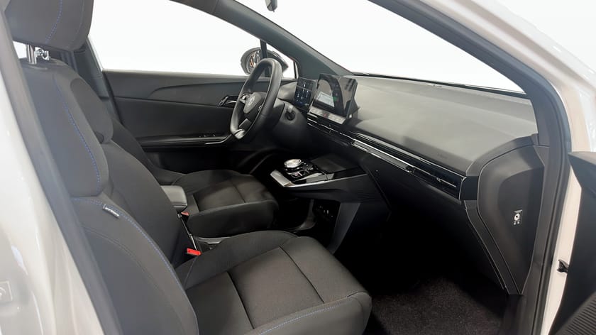 Bild 3 av MG 4 Electric Standard Range SR 51 KWH | Laddbox, laddkort värde 20.000kr ingår