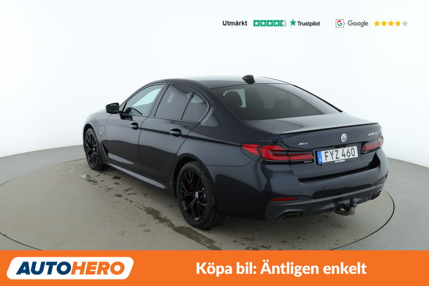 Bild 3 av BMW 545e xDrive Sedan M Sport / CarPlay, Drag, Helljusassist