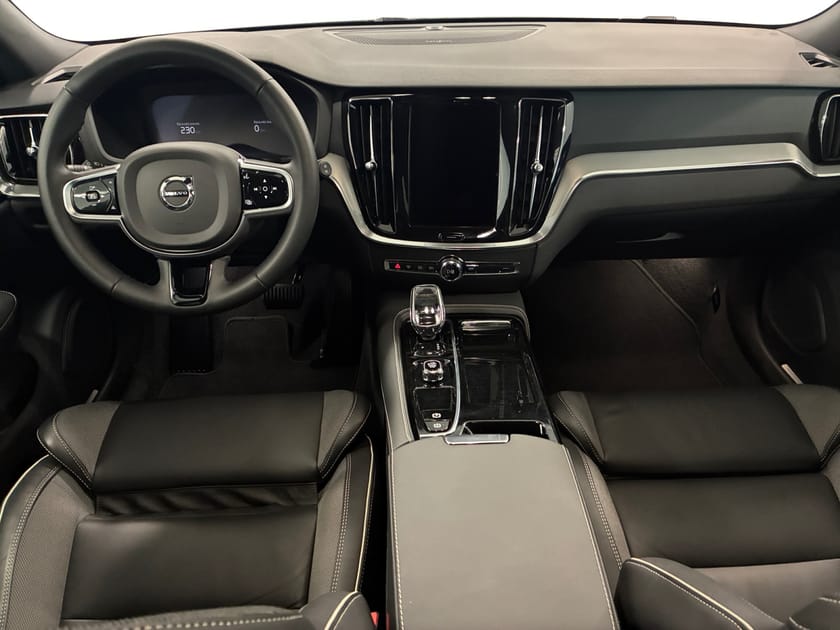 Bild 5 av Volvo V60 T6 Plus Dark Nordic Edition | Drag | 360° | H&K |