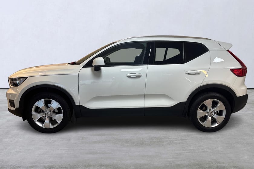 Bild 2 av Volvo XC40 T3 FWD aut Momentum Advanced Edt