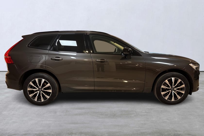 Bild 3 av Volvo XC60 B5 AWD Bensin Plus Dark