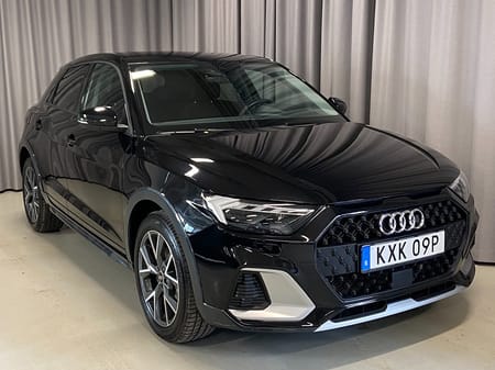 Audi A1 citycarver 30 TFSI Allstreet 110hk Apple Car