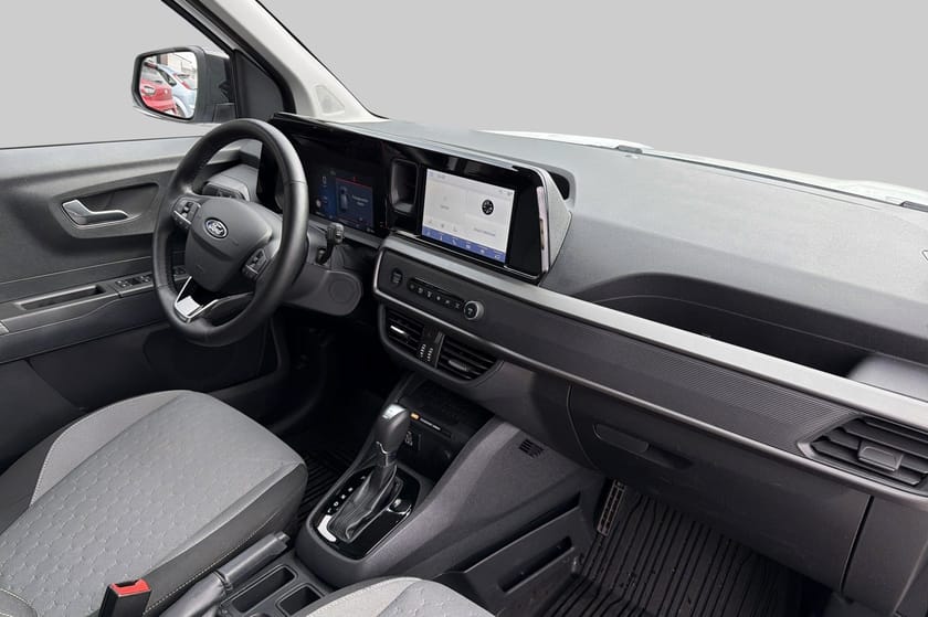 Bild 4 av Ford Tourneo Courier 1.0 Ecoboost Titanium 5-Sits Kamera