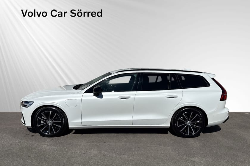 Bild 3 av Volvo V60 T6 Plus Dark Edition, 360 Kamera