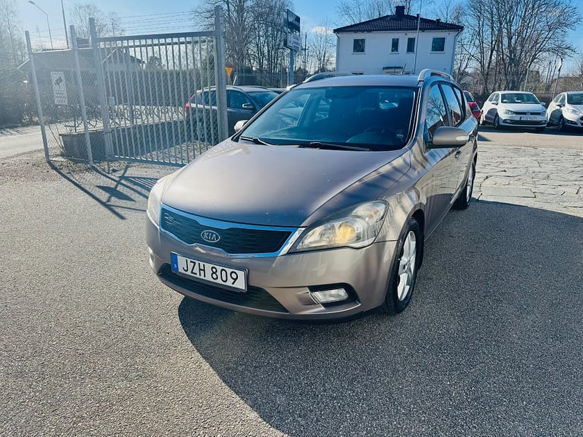 Bild 2 av Kia cee'd_sw SW 1.6 CRDi EX / AUTOMAT / DRAG