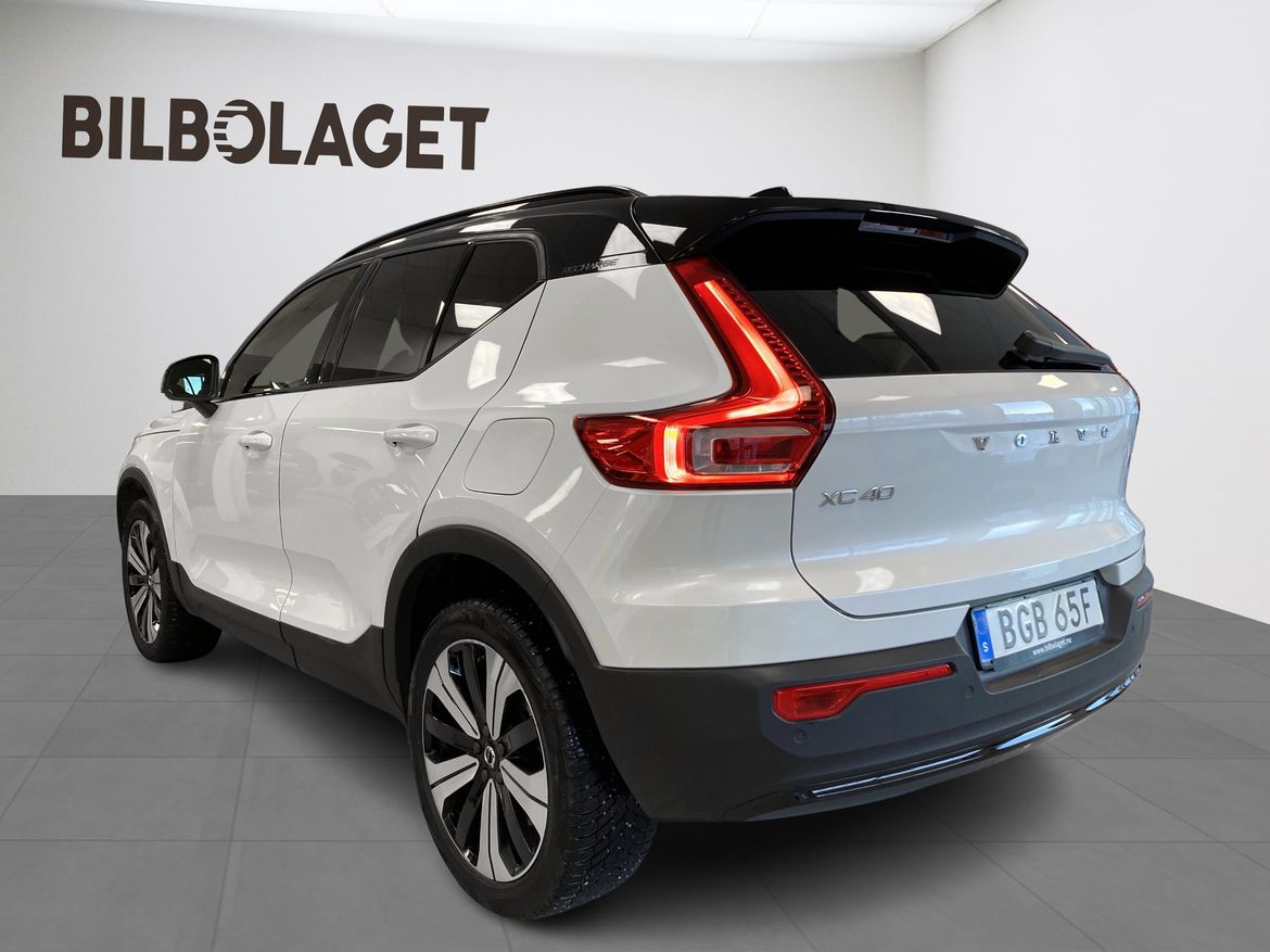 Volvo XC40 2023 - miniatyr 3