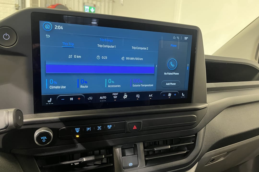 Ford E-Transit Custom 320