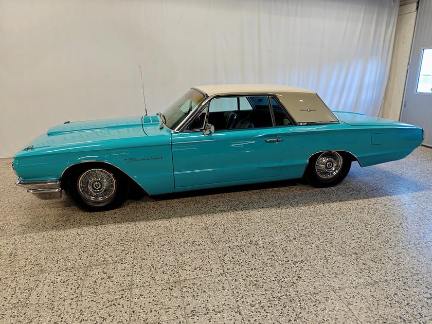 Bild 1 av Ford Thunderbird Hardtop 6.4 V8 Cruise-O-Matic, 304hk
