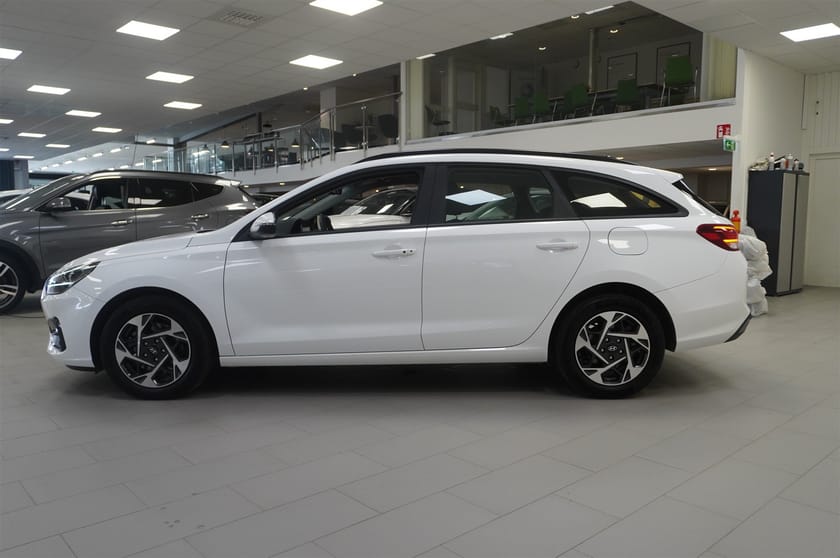 Bild 3 av Hyundai i30 Kombi 1.0 T-GDi 100hk MHEV Aut