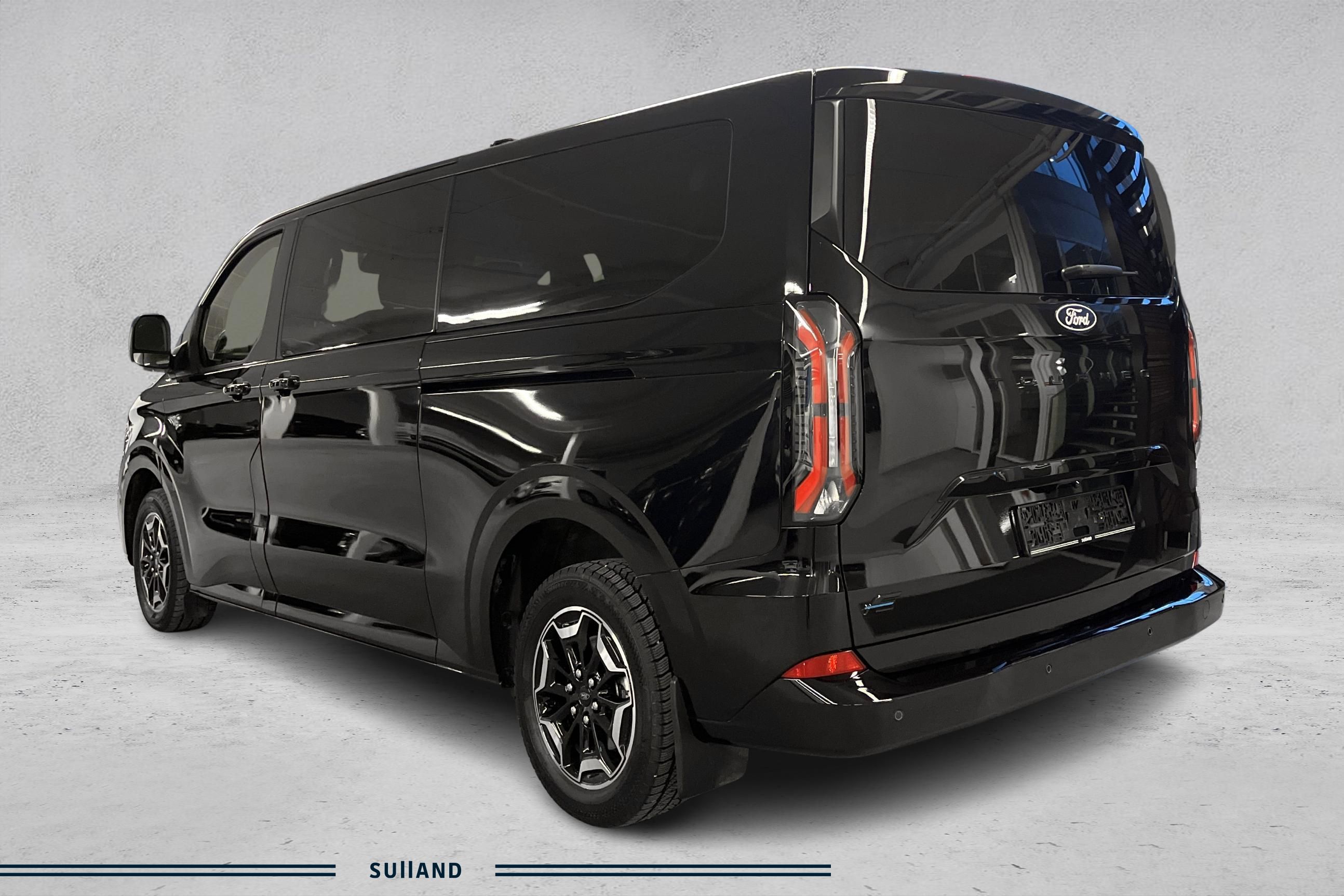 Thumnail bilde 2 av Ford E-Tourneo Custom 340