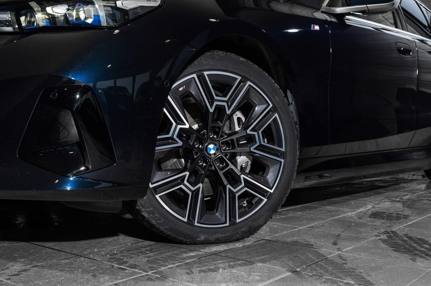 Bilde 3 av BMW i5 xDrive40 Touring Fully Charged Premium E (K)