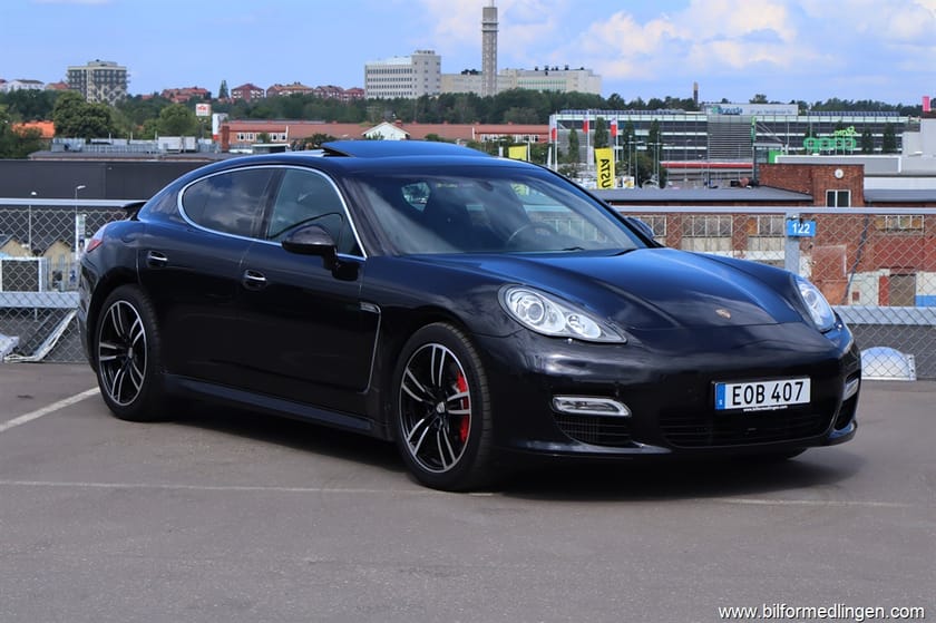 Bild 1 av Porsche Panamera Turbo PDK 4.8 V8 AWD 500hk Nyservad