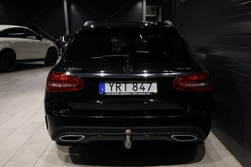 Bild 5 av Mercedes-Benz C 220 T d 4MATIC 4M AMG Pano/Burmester/Värmare/Drag