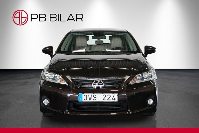 Bild 3 av Lexus CT 200h 1.8 CVT Hybrid Executive B-kam Läder Taklucka