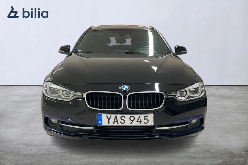 Bild 5 av BMW 318d Touring Sport Line / Aut / Drag / Panorama / HK