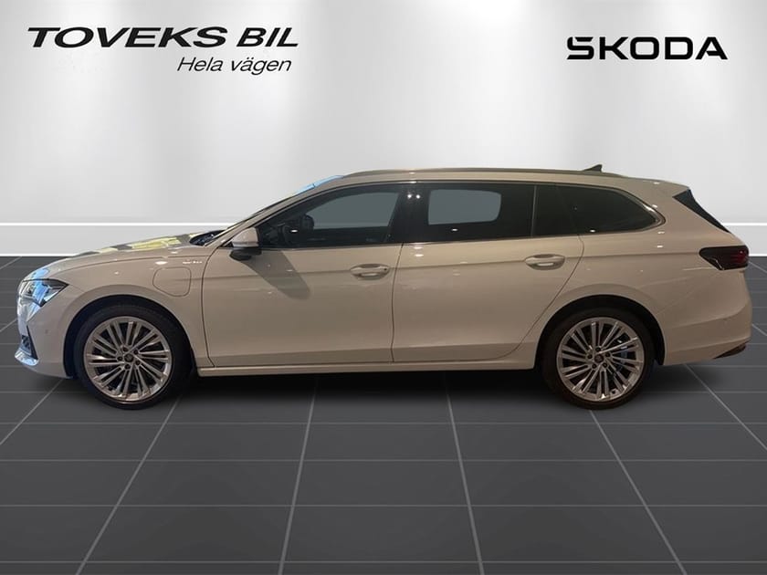 Bild 5 av Škoda Superb iV Kombi COMBI L&K 1,5 TSI 204 HK 6 VXL DSG