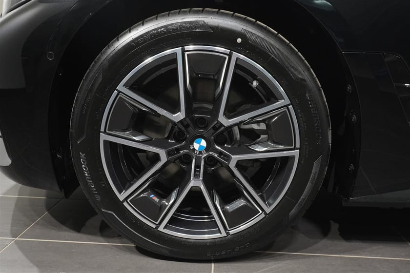 Bild 3 av BMW i4 eDrive40 Gran Coupé M Sport Active Ed Drag