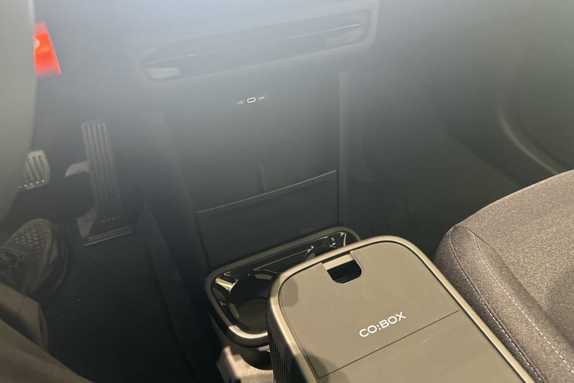 Lynk & Co 02 EV 66 kWh, 272hp, 2025