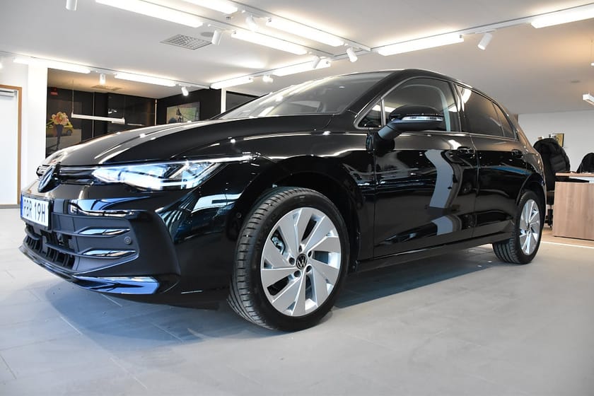Bild 1 av Volkswagen Golf Privatleasing Life Edition *3 395kr/mån* tom 24/5