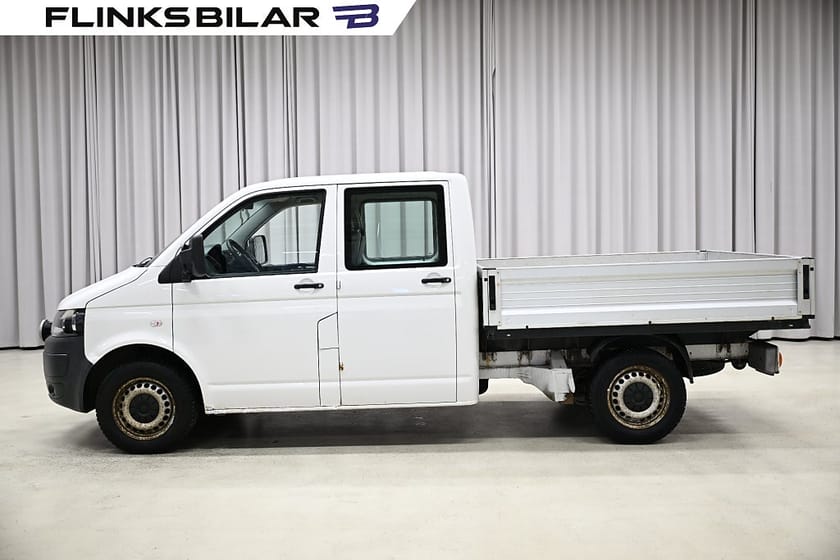 Bild 1 av Volkswagen Transporter Chassi Dubbelhytt TDI 140HK Dubbelhytt|Flak|Drag|Värmare|Moms