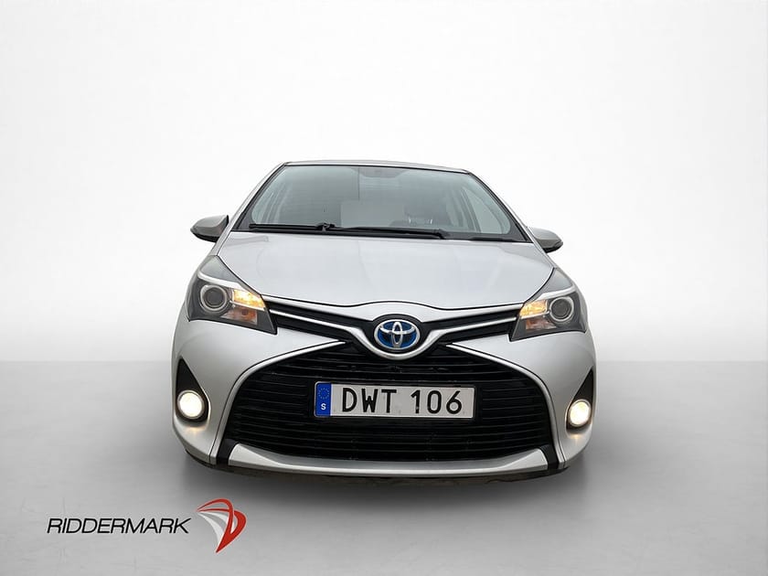 Bild 3 av Toyota Yaris Hybrid Active Kamera 2-Zons Låg skatt 0,33L/Mil