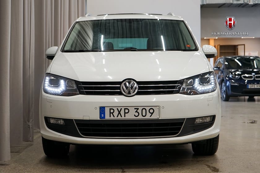 Bild 5 av Volkswagen Sharan 7-sits 2.0 TDI Pano Drag Kamera Carplay MOMS/VAT