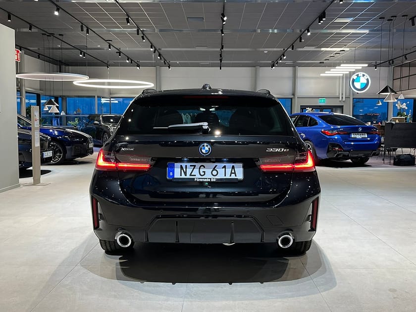 Bild 5 av BMW 330e xDrive Touring M Sport Sportstolar Drag