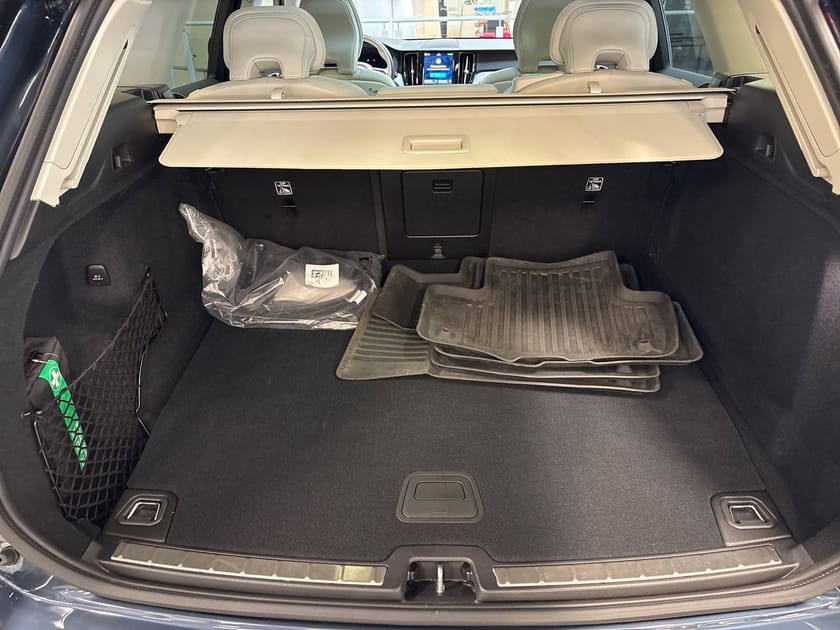 Bild 4 av Volvo XC60 T6 Plus Bright Edition