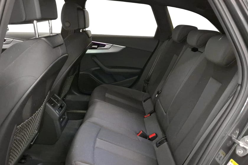 Bild 5 av Audi A4 allroad quattro 40 TDI Black edition / Matrix / 19TUM / svart optik / Coc