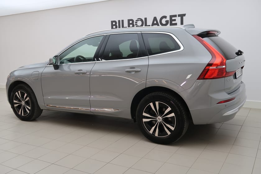 Bild 3 av Volvo XC60 Recharge T6 Core Edition, Drag, Navi