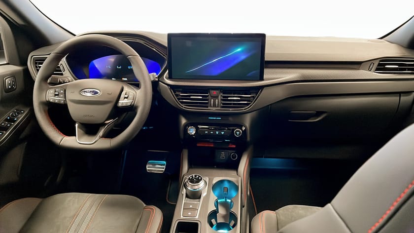 Bild 4 av Ford Kuga Plug-In Hybrid ST-Line X Black Edition 2.5L *DEMO*