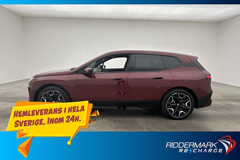 Bild 2 av BMW iX xDrive40 Sport H/K Sky HUD Dragkrok 360° MOMS
