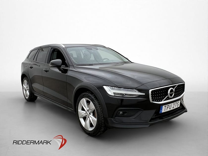 Bild 1 av Volvo V60 Cross Country D4 AWD Momentum Värmare Kamera VOC